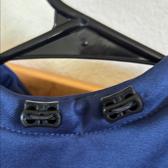 🍁💐 Spiderz Navy Blue Hoodie with Ribbed Cuffs and Minimalist Design - Picture 5 of 9